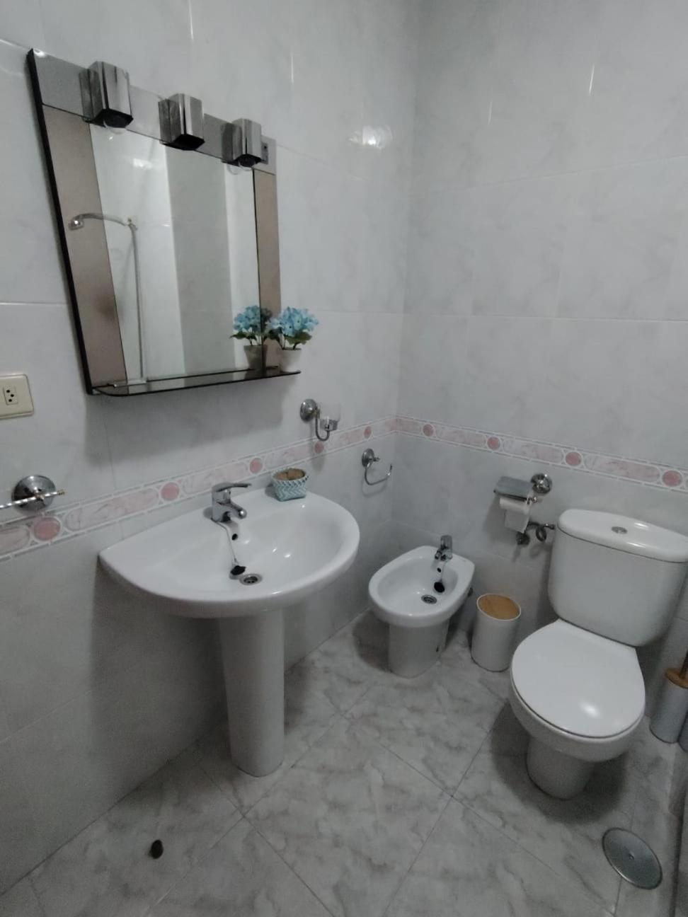 Apartamento Apartamento Mercedes O Grove Exterior foto